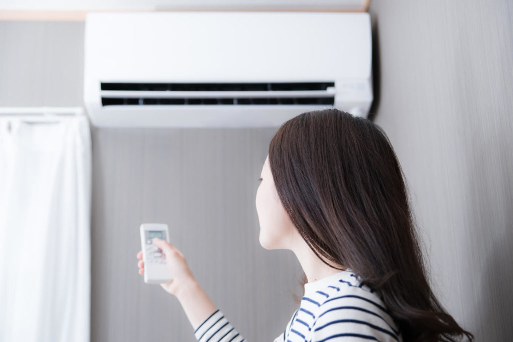 在宅で仕事をするときの最適なエアコン設定温度は？